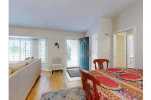 808 19TH AVENUE, NEW SMYRNA BEACH, FL 32169 Sold 09/05/25