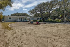 817 12TH AVENUE, NEW SMYRNA BEACH, FL 32169 Sold 05/08/25