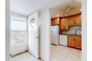 315 N CAUSEWAY #405, NEW SMYRNA BEACH, FL 32169 - MLS#MFRNS1083915