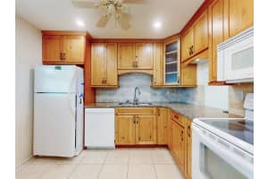 315 N CAUSEWAY #405, NEW SMYRNA BEACH, FL 32169 - MLS#MFRNS1083915