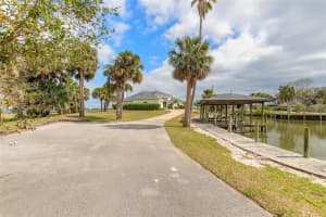 2595 RIDGEWOOD AVENUE, SOUTH DAYTONA, FL 32119 Sold 06/24/25