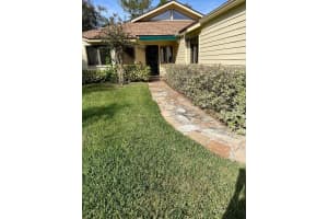 687 SAINT ANDREWS CIRCLE, NEW SMYRNA BEACH, FL 32168 Sold 03/27/25