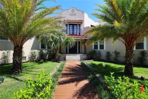 746 HALIFAX AVENUE, DAYTONA BEACH, FL 32118 Sold 05/09/25