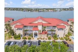 442 BOUCHELLE DRIVE, NEW SMYRNA BEACH, FL 32169 Sold 05/14/25