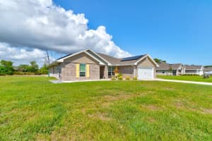 208 LAGOON MIST COURT, OAK HILL, FL 32759 - MLS#MFRNS1084424