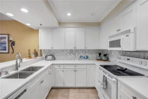 5300 ATLANTIC AVENUE, NEW SMYRNA BEACH, FL 32169 - MLS#MFRNS1084483