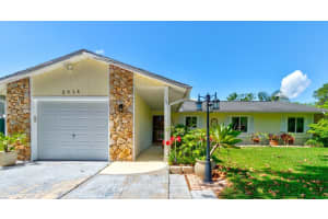 2914 SABAL PALM DRIVE, EDGEWATER, FL 32141 Sold 05/29/25