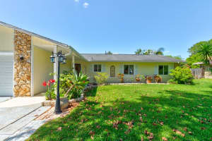 2914 SABAL PALM DRIVE, EDGEWATER, FL 32141 Sold 05/29/25