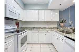 5300 ATLANTIC AVENUE, NEW SMYRNA BEACH, FL 32169 - MLS#MFRNS1084551