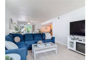 910 MAPLE STREET, NEW SMYRNA BEACH, FL 32169 - MLS#MFRNS1084552