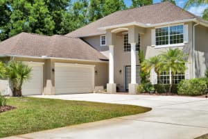 305 Country Circle Dr E, PORT ORANGE