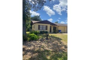 14 Blue Heron Dr, EDGEWATER