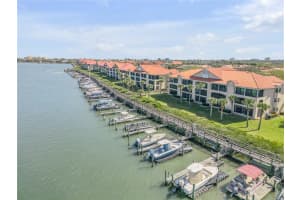 464 BOUCHELLE DRIVE, NEW SMYRNA BEACH, FL 32169 Sold 09/05/25