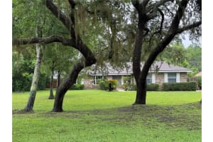 547 Cleo Ln, DELTONA