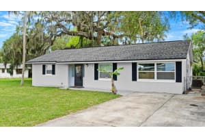 704 LYNN AVENUE, NEW SMYRNA BEACH, FL 32168 - MLS#MFRNS1084952