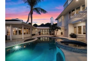 1215 Commodore Dr, NEW SMYRNA BEACH