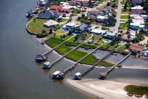 8 Richmond Dr, NEW SMYRNA BEACH