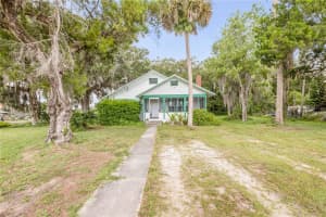 102 BROOKS CIRCLE, OAK HILL, FL 32759 - MLS#MFRNS1085143
