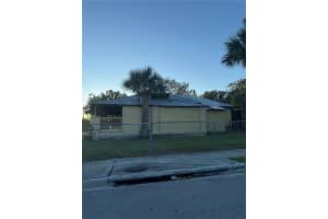 585 WASHINGTON STREET, NEW SMYRNA BEACH, FL 32168 - MLS#MFRNS1085147