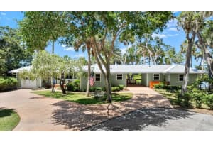 101 Azalea Cir, NEW SMYRNA BEACH