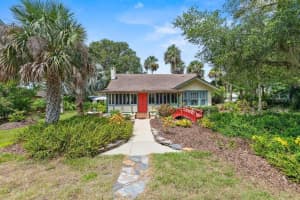 807 Craig St, NEW SMYRNA BEACH