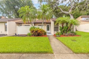 1237 Charter Oaks Cir, DAYTONA BEACH