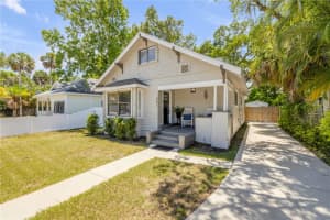 402 ORANGE STREET, NEW SMYRNA BEACH, FL 32168 Sold 07/21/25