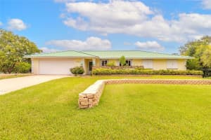 417 N Riverside Dr, EDGEWATER