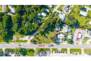 1104 Canal St, NEW SMYRNA BEACH