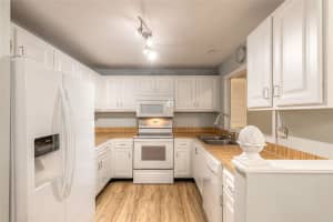 68 Cypress Pond Rd, Port Orange, FL 32128, Sold 08/29/25