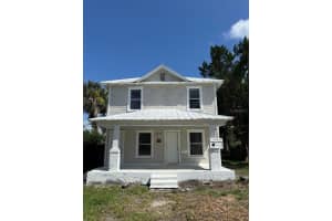 409 Wayne Ave, NEW SMYRNA BEACH