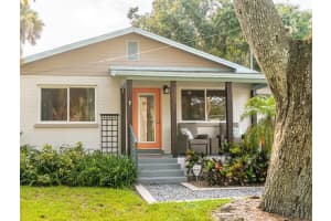 303 S Pine St, NEW SMYRNA BEACH