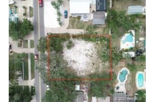 437 S Peninsula Ave, NEW SMYRNA BEACH