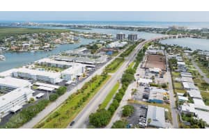 325 N CAUSEWAY #C204, NEW SMYRNA BEACH, FL 32169 - MLS#MFRNS1085675