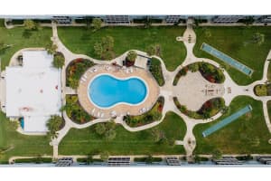 325 N CAUSEWAY #C204, NEW SMYRNA BEACH, FL 32169 - MLS#MFRNS1085675