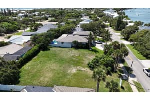 1315 PENINSULA AVENUE, NEW SMYRNA BEACH, FL 32169 - MLS#MFRNS1085691