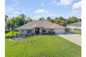 114 Flamingo Rd, EDGEWATER