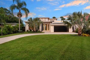 705 Faulkner St, NEW SMYRNA BEACH