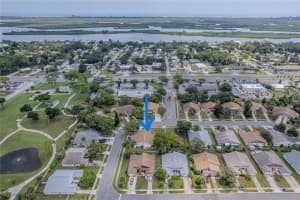 204 SHANGRI LA CIRCLE, EDGEWATER, FL 32132 - MLS#MFRNS1085804
