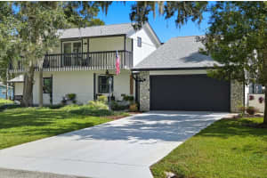 2003 Pine Tree Dr, EDGEWATER