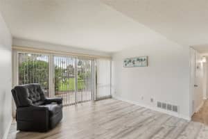46 CLUB HOUSE DRIVE, PALM COAST, FL 32137 - MLS#MFRNS1085843