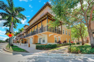 454 147TH AVENUE, PEMBROKE PINES, FL 33027 - MLS#MFRNS1085851