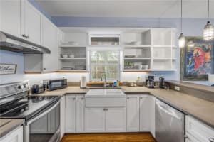 418 COLUMBUS AVENUE, NEW SMYRNA BEACH, FL 32169 - MLS#MFRNS1085978