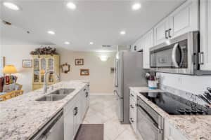 5203 ATLANTIC AVENUE, NEW SMYRNA BEACH, FL 32169 - MLS#MFRNS1085986