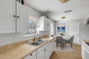 1160 13TH STREET, DAYTONA BEACH, FL 32117 - MLS#MFRNS1086037