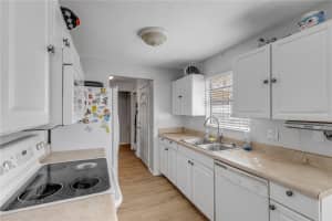 1160 13TH STREET, DAYTONA BEACH, FL 32117 - MLS#MFRNS1086037