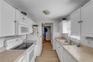 1160 13TH STREET, DAYTONA BEACH, FL 32117 - MLS#MFRNS1086037