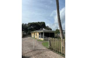 401 OAKWOOD AVENUE, NEW SMYRNA BEACH, FL 32169 - MLS#MFRNS1086126