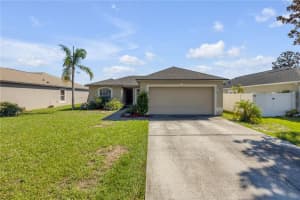 3439 Arabesque Dr, DELAND