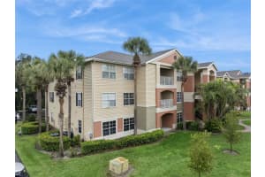 1950 Summer Club Dr #214, OVIEDO